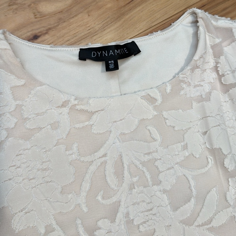Like New Dynamite Jaquard Floral Maxi Dress - Picture 10 of 11